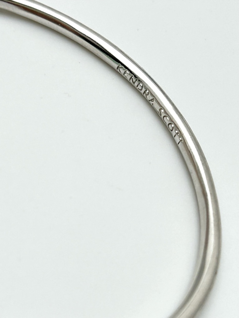 Kendra Scott Nigel Dichroic Glass Silver Bangle Bracelet - Picture 4 of 4